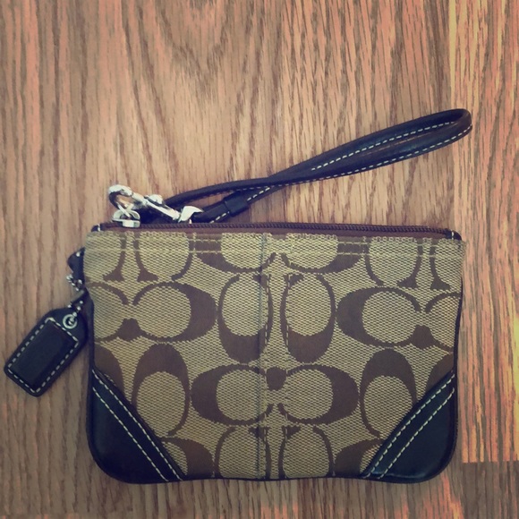 Coach Handbags - Coach mini Wristlet